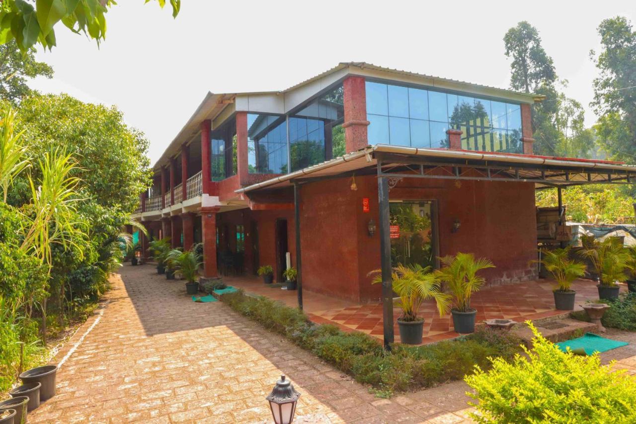 Hotel On The Rocks Mahabaleshwar Ngoại thất bức ảnh