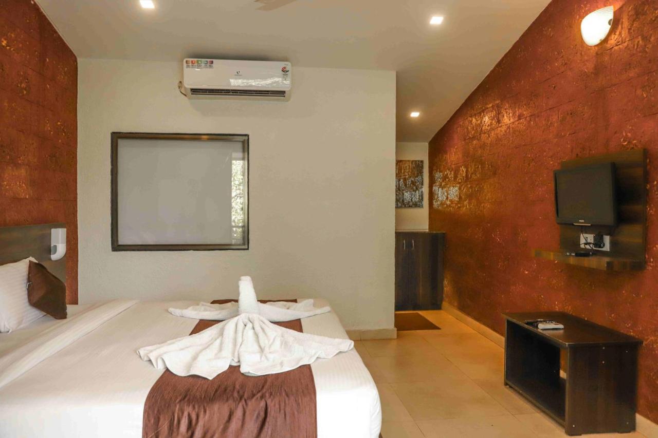 Hotel On The Rocks Mahabaleshwar Ngoại thất bức ảnh