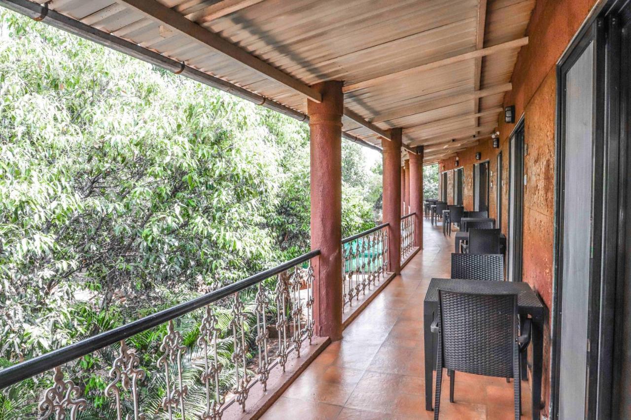 Hotel On The Rocks Mahabaleshwar Ngoại thất bức ảnh