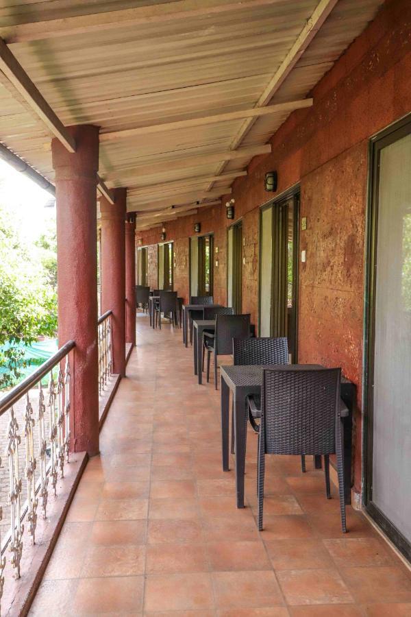 Hotel On The Rocks Mahabaleshwar Ngoại thất bức ảnh